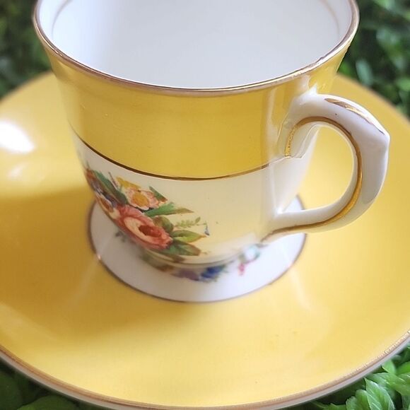 Colclough China Genuine Bone china Made In England Demitasse Cup & Saucer - Picture 8 of 9